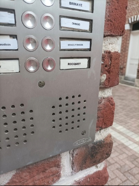 Installation et d&eacute;pannage de visiophones &agrave; Lomme